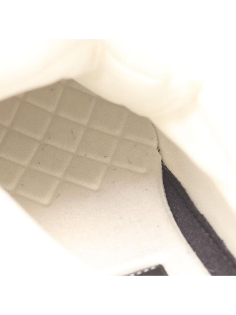 Chanel Sneakers CC Logo Leather Nylon - Picture 10 of 11